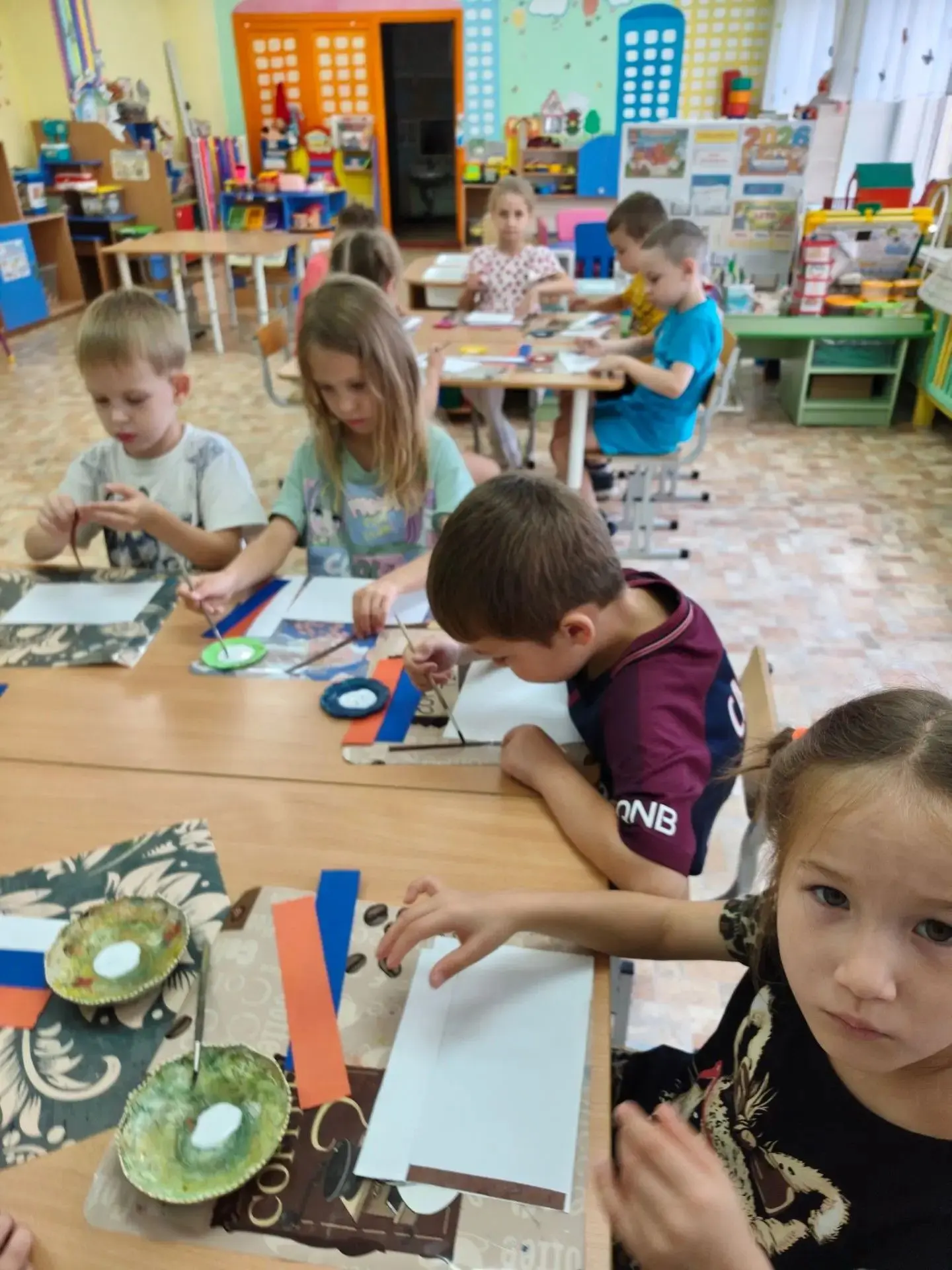 Творческое занятие «День Российского флага» в группе "Теремок"