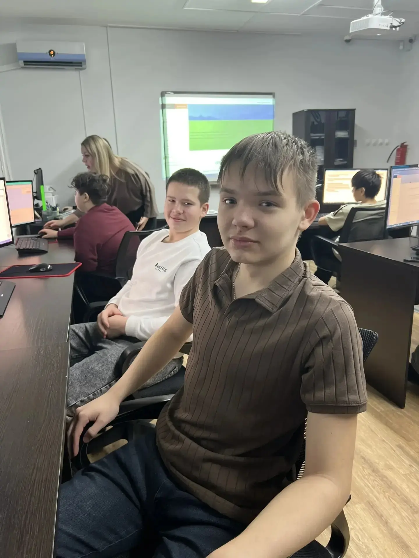 Прикоснись к профессии: профпроба «Веб-технологии» 🖥️🖱️🌐 Профпроба «Веб-технологии» покорила ребят о