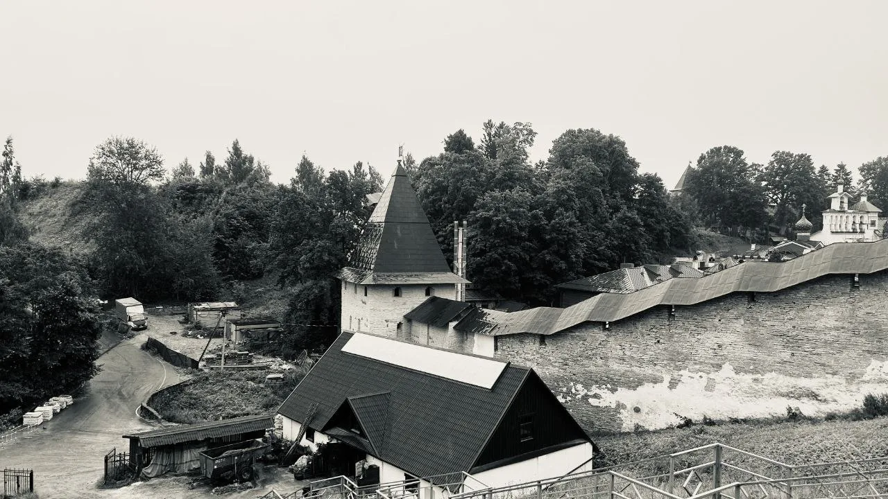Черно-белая история