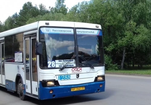 В Омске с 1 июня без предупреждения отменили популярный автобус № 28 (Прибрежный — площ...