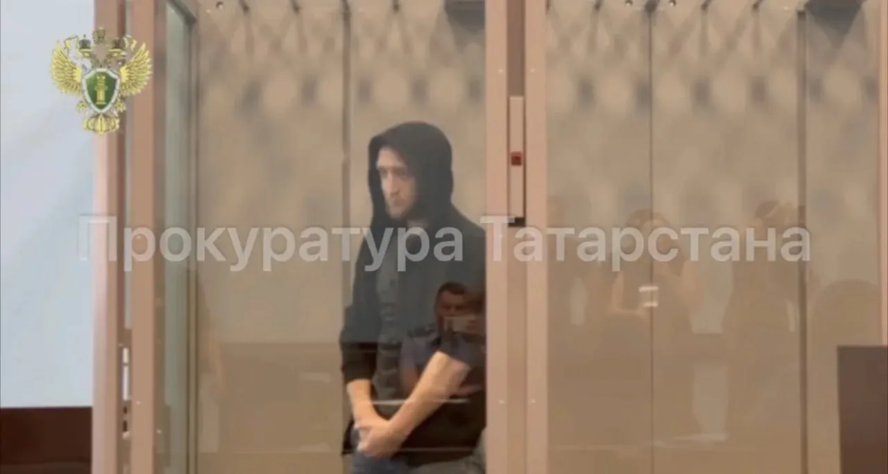 Изверга из Заинска, который прыгал на голове своей девушки, отправили под стражу до седьмого августа