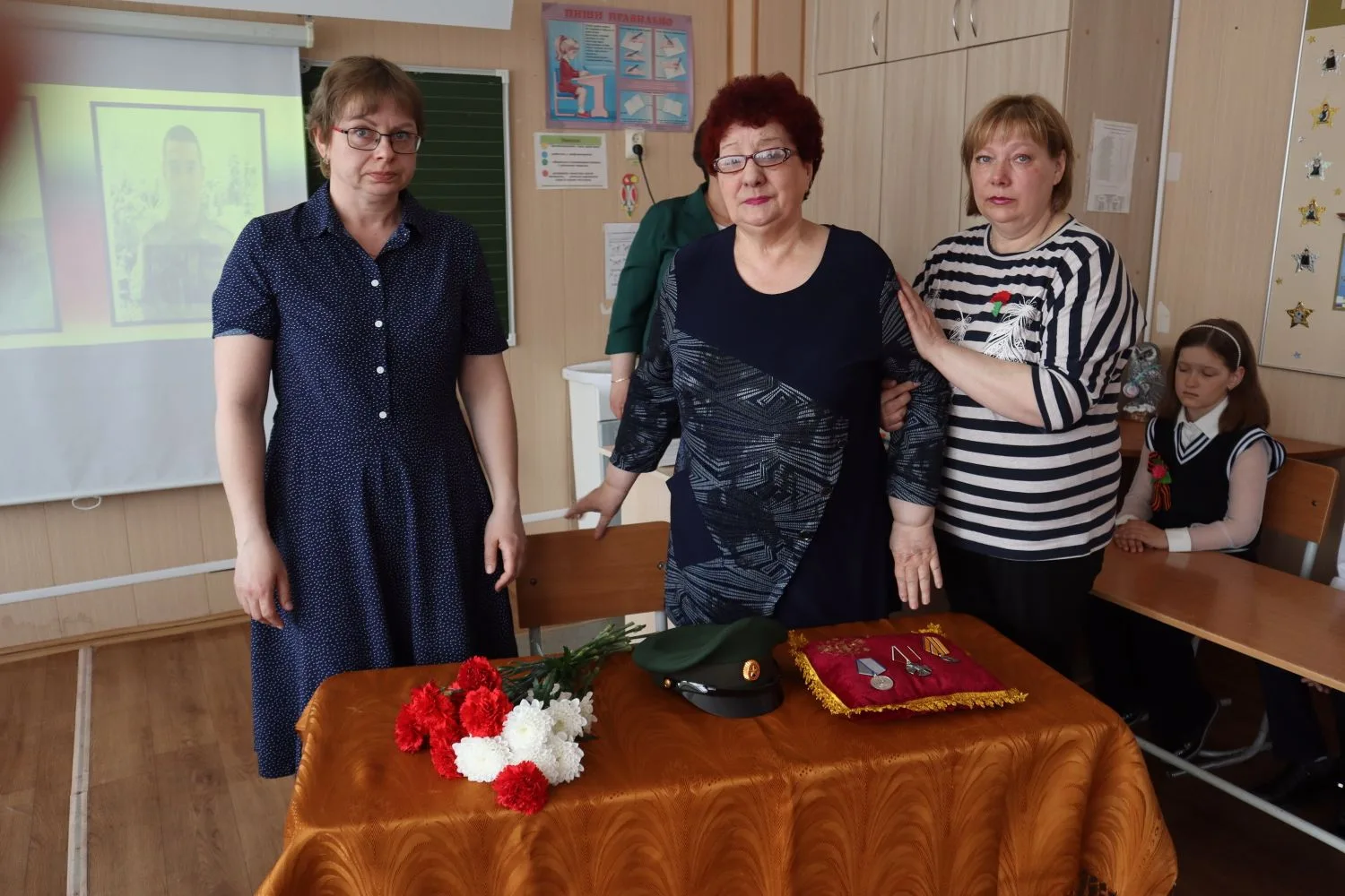 🏢 В Железногорской школе №4 прошло особое, трогательное событие, которое коснулось сердца каждого пр