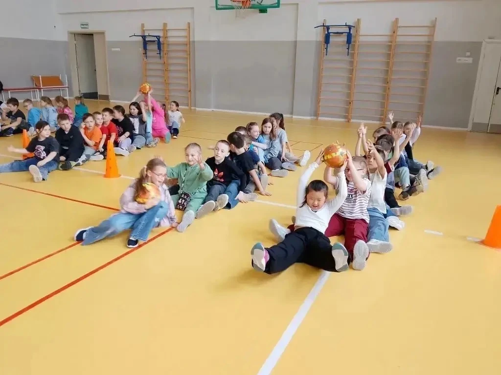 🌸 #вГородеДвиж🌸 — время выходить из дома и ловить лучшие моменты! 🎉