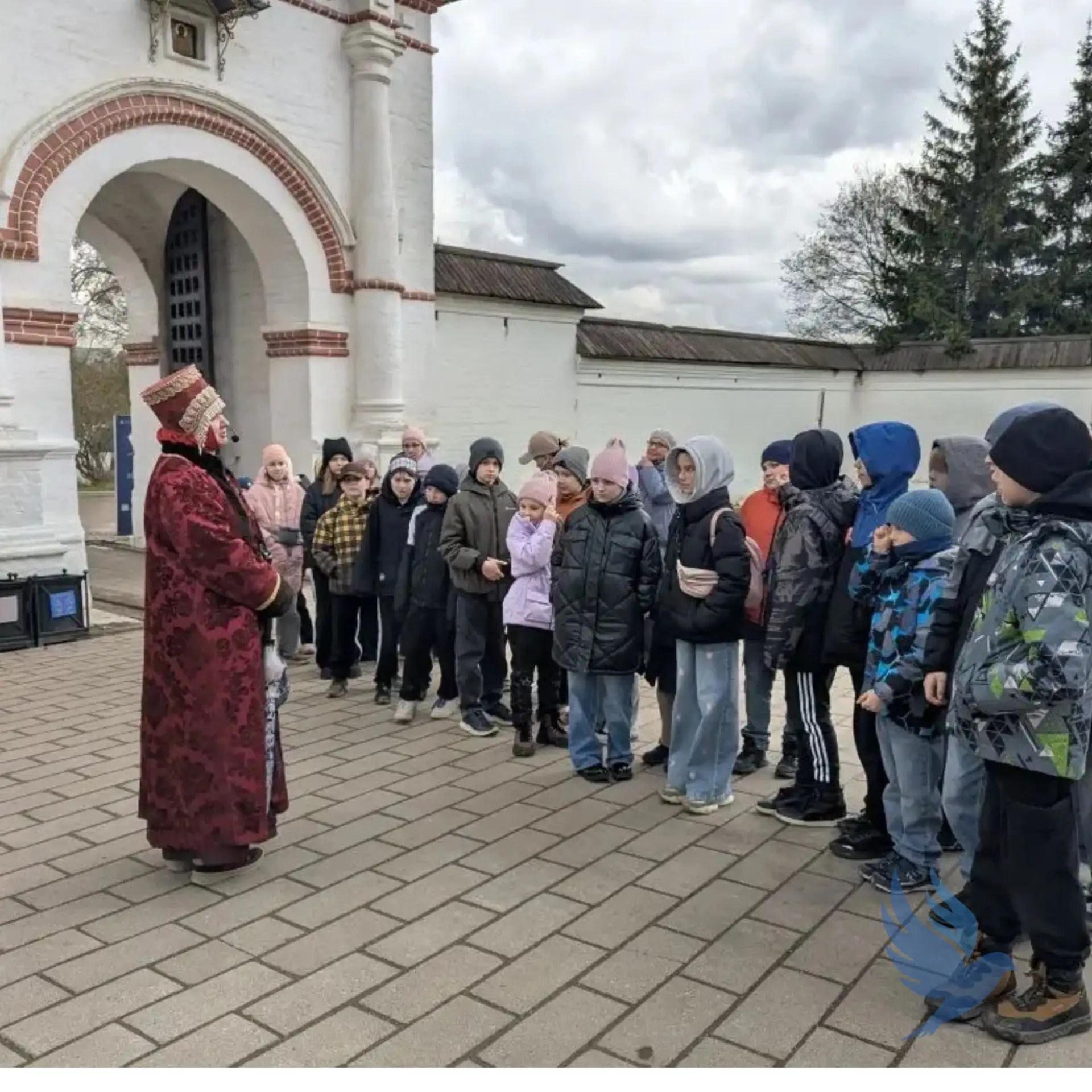 🏰 Путешествие в прошлое: как 4 «Б» оказался в Средневековье  30 апреля ученики 4 «Б» класса отправил
