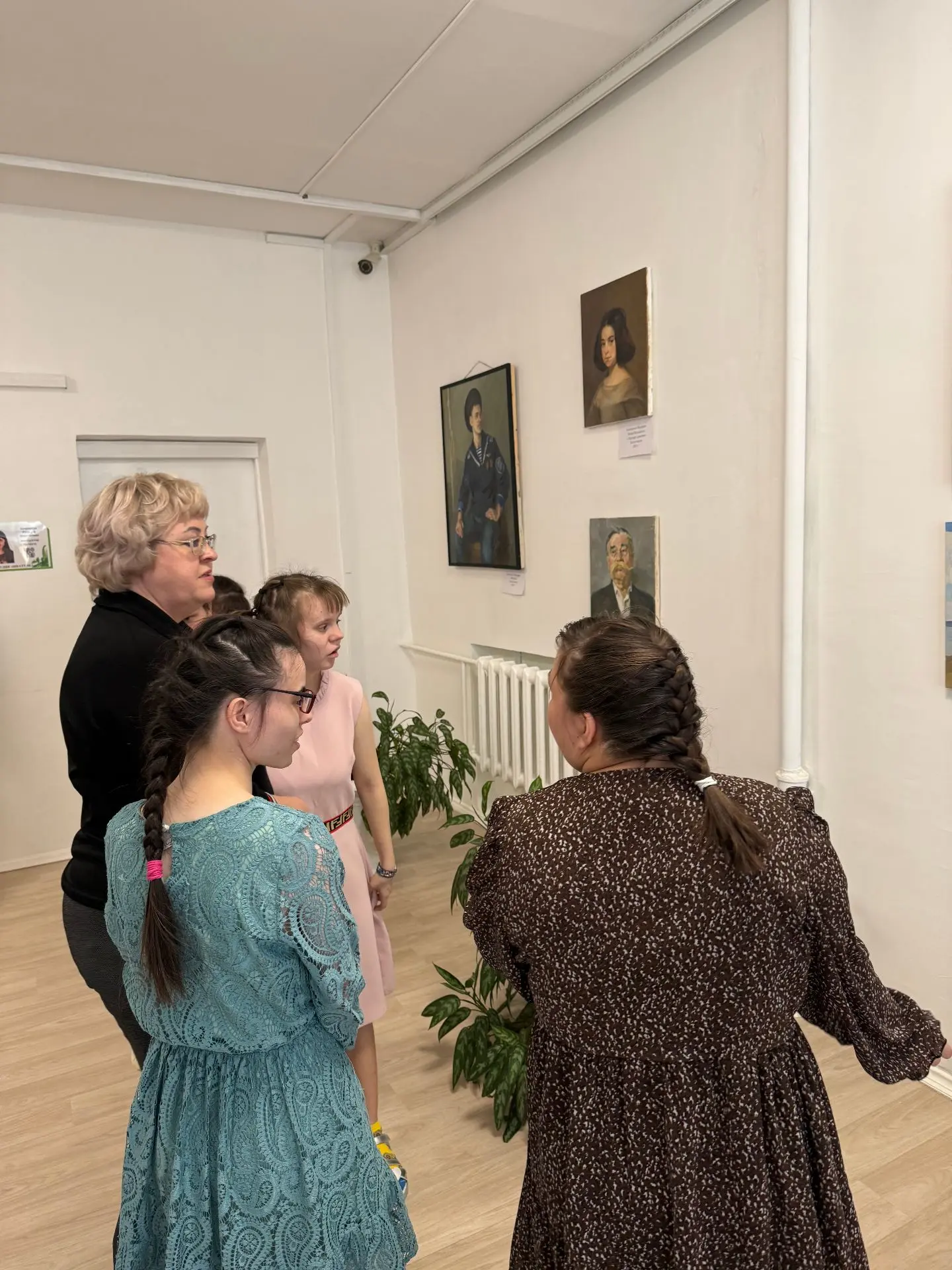 🎨 В стенах Братского центра социальной реабилитации "Росток" состоялось интересное культурное событи