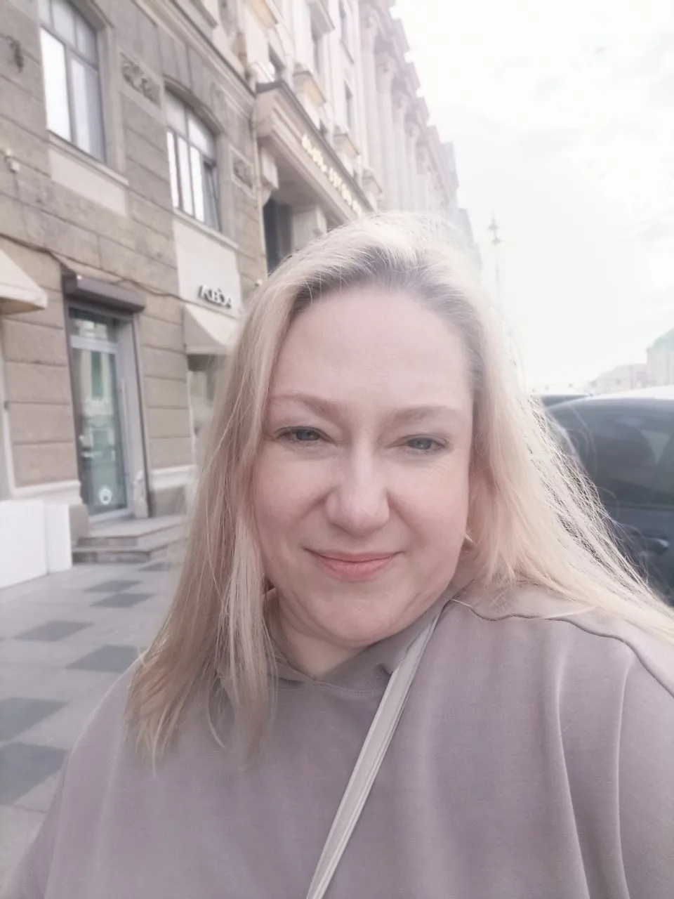В Петербурге сейчас начинается моё любимое время - время белых ночей. Света становится ...