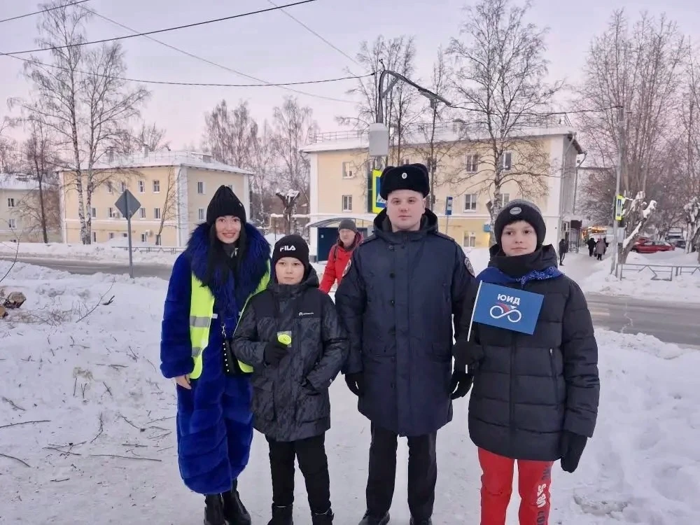 ☝️ ЮИД ☝️  🤩 Активисты нашей школы — отряд ЮИД, родительский патруль и сотрудники ГАИ провели совмес