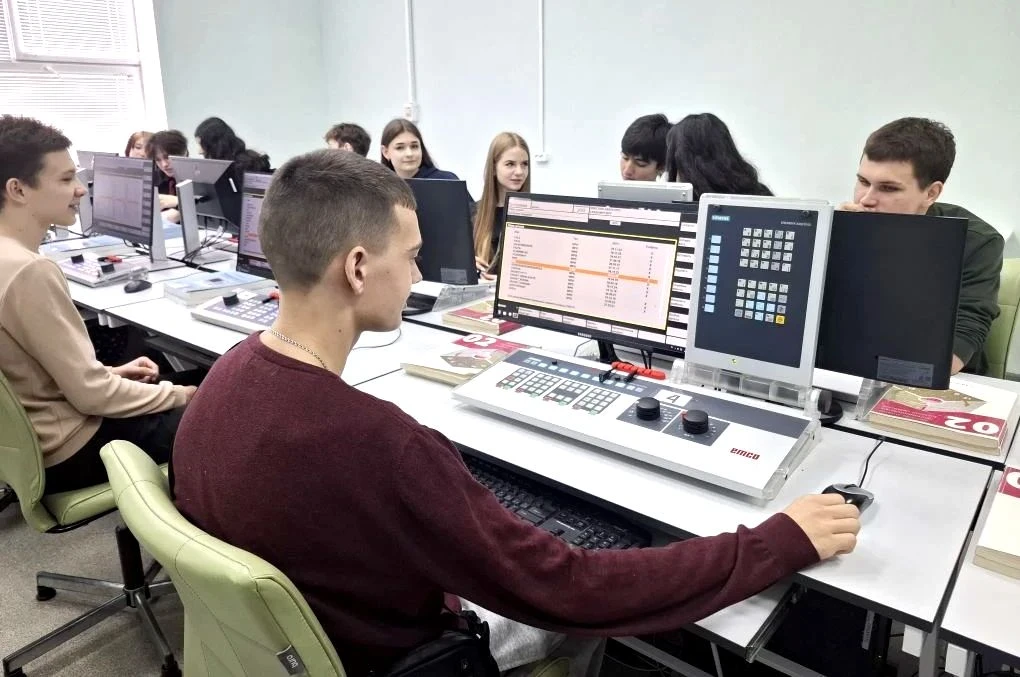 ✅3 апреля в ВИТИ НИЯУ МИФИ прошел распределенный День открытых дверей для учащихся 9-11 классов из  