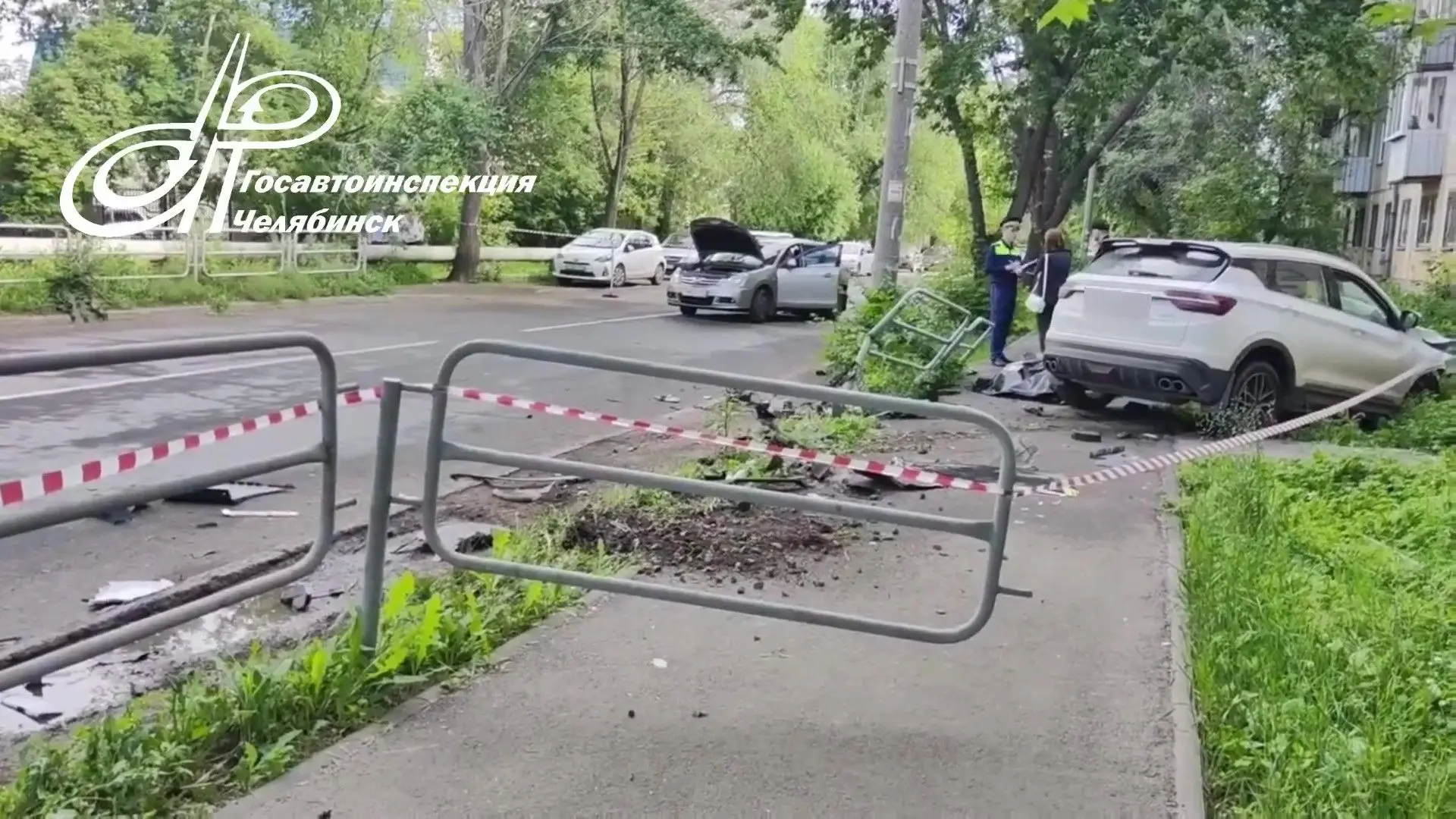 😱В Ленинском районе Челябинска в ДТП погиб 56-летний водитель «Белджи» 

Сегодня рано утром у дома 