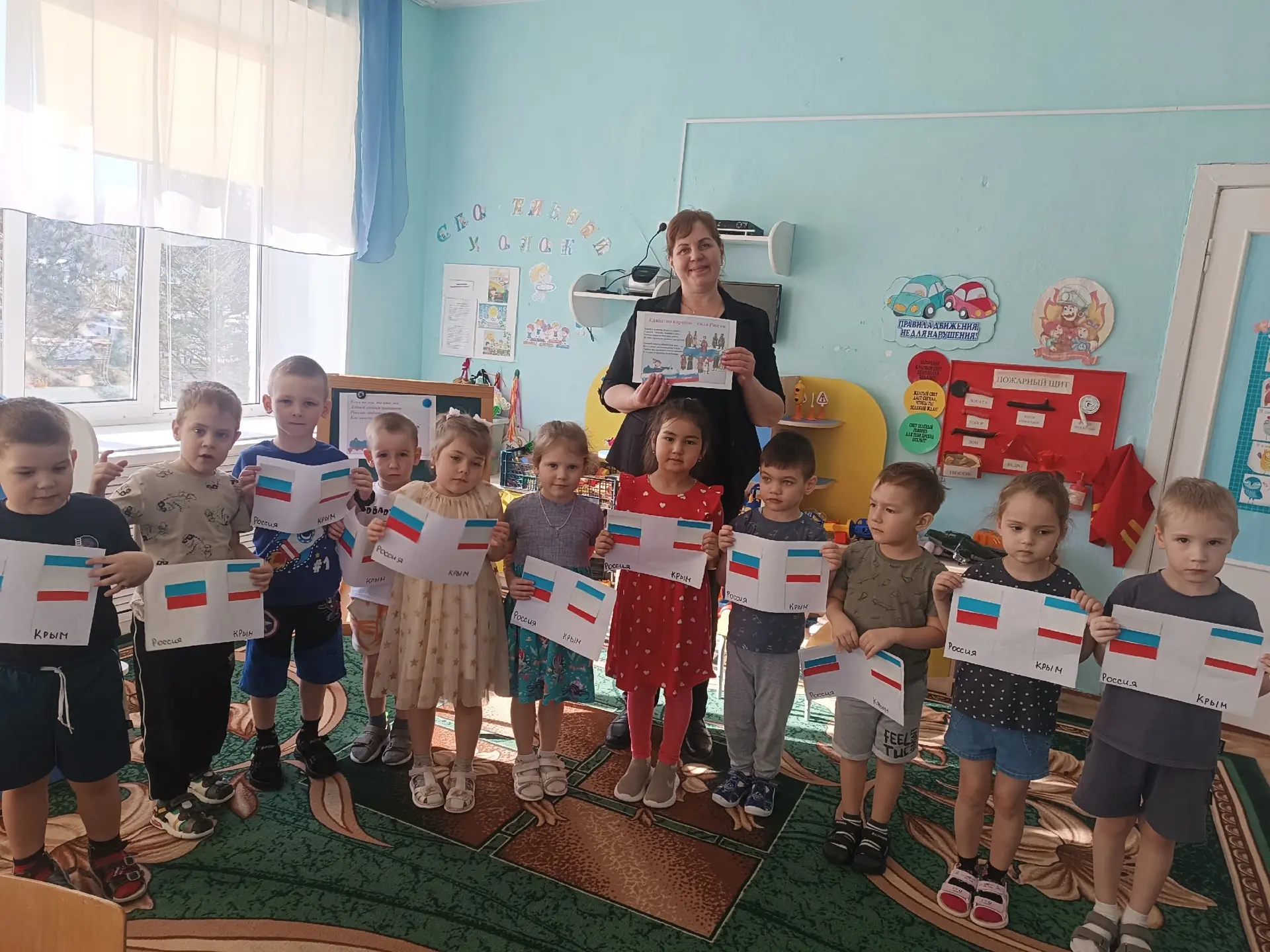 🇷🇺✨Да здравствует, моя Россия! —  
Звучит над Крымскою землей!  
Ликует с Крымом вся Россия —  
Ви