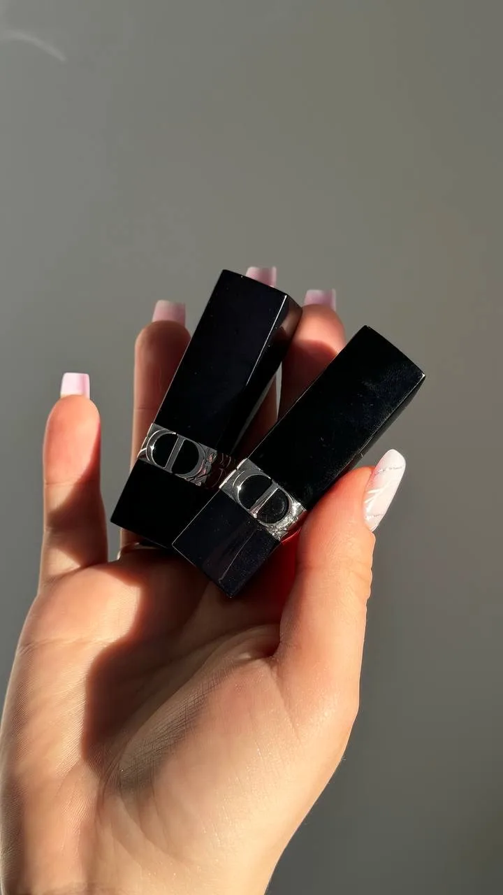 Оцениваю свои продукты для губ от DIOR💄  Оказывается не все мне нравится от этого бренда…