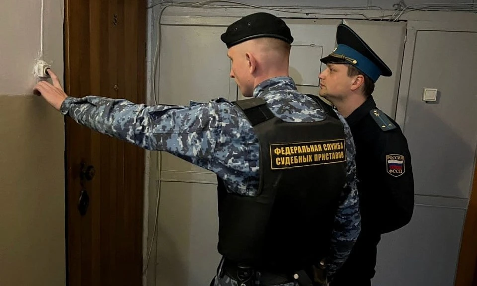 В Нагорском районе у женщины арестовали квартиру из-за долгов