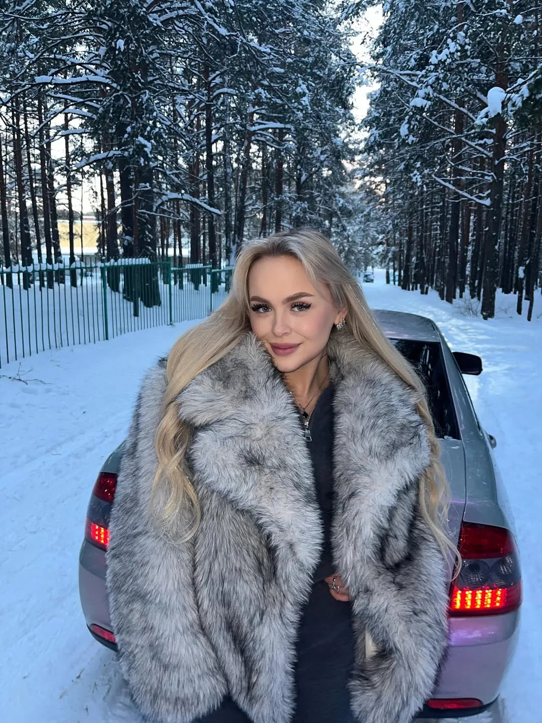 Накидайте реакций❄️