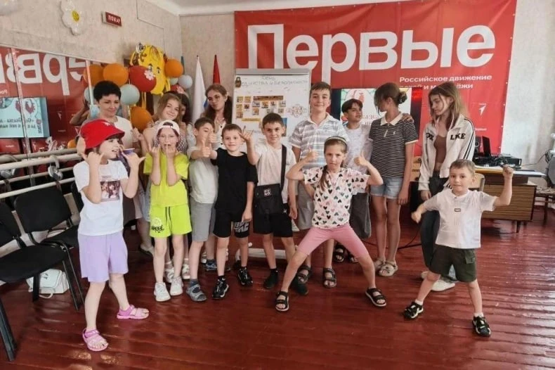 Тематическая площадка «Первые Свердловска» продолжает свою работу для детей округа

Очередной день д