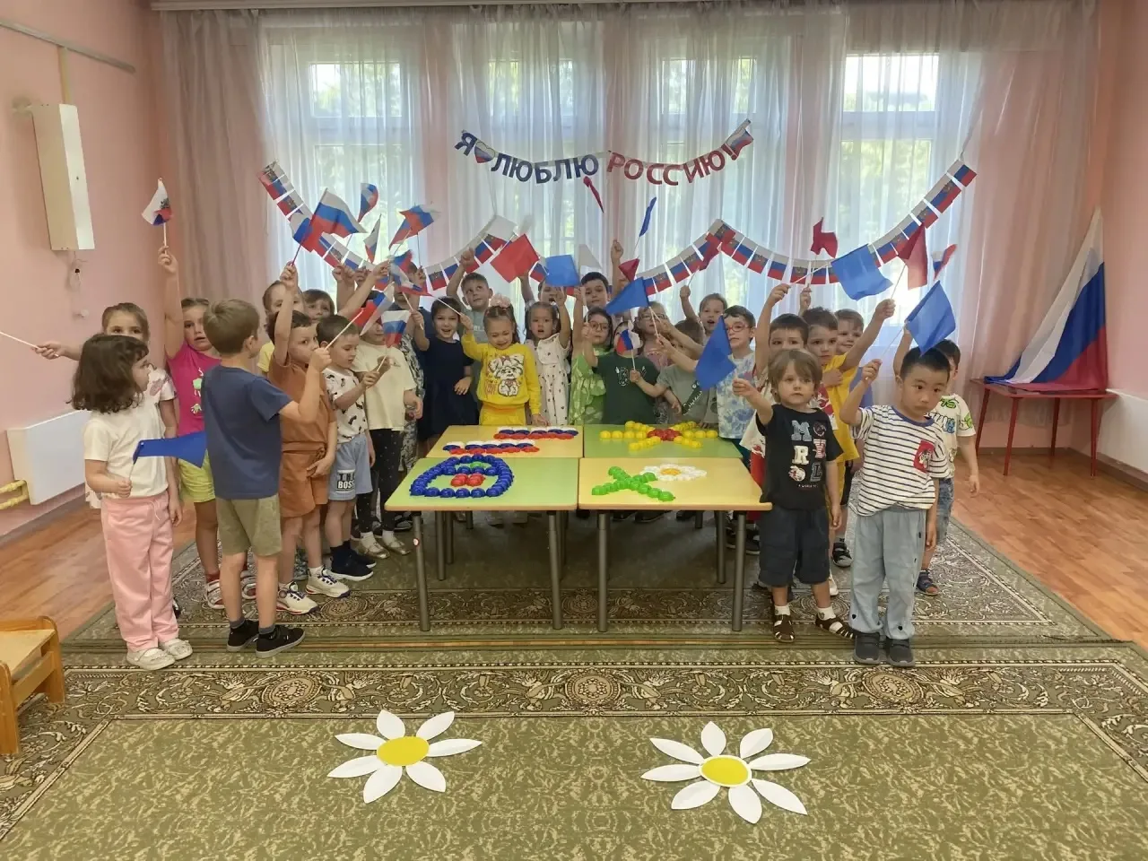 🇷🇺 В преддверии Дня России!

💫 В нашем дошкольном отделении УК4 педагог-логопед Ермакова Светлана