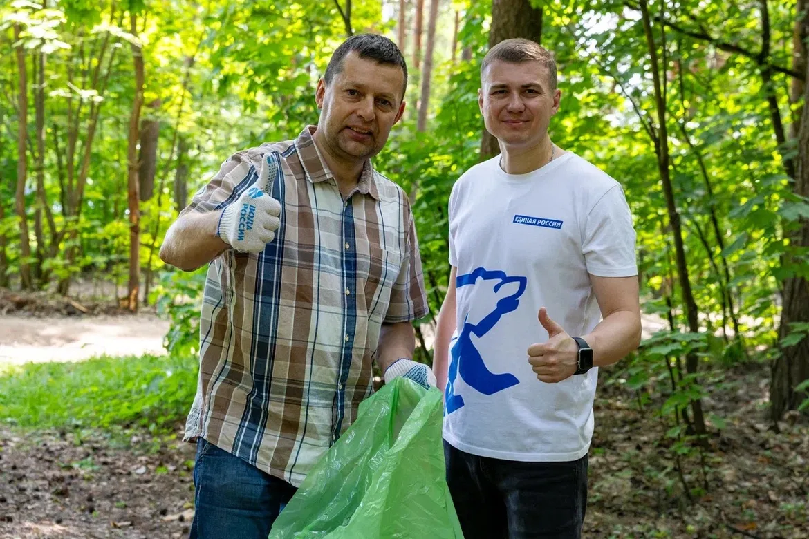 Наводим порядок вместе!   🌳В лесопарковой зоне близ Исаакиевского озера прошла экологическая акция «