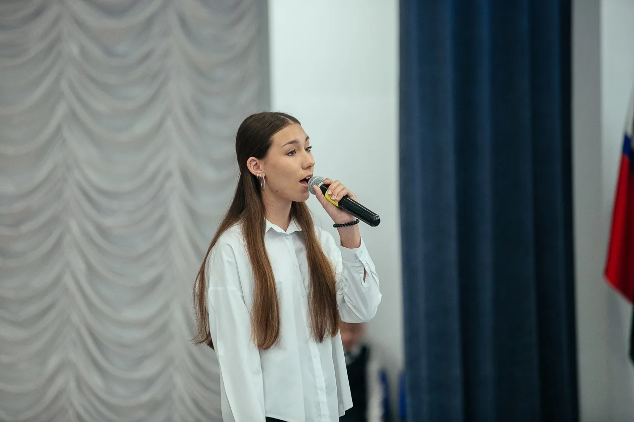 🎉🎓 ПОСЛЕДНИЙ ЗВОНОК В  ЦО №15 «ЛУЧ»! 🔔💐💫  Дорогие друзья! ✨ Сегодня в ЦО №15 «Луч» прозвучал последн