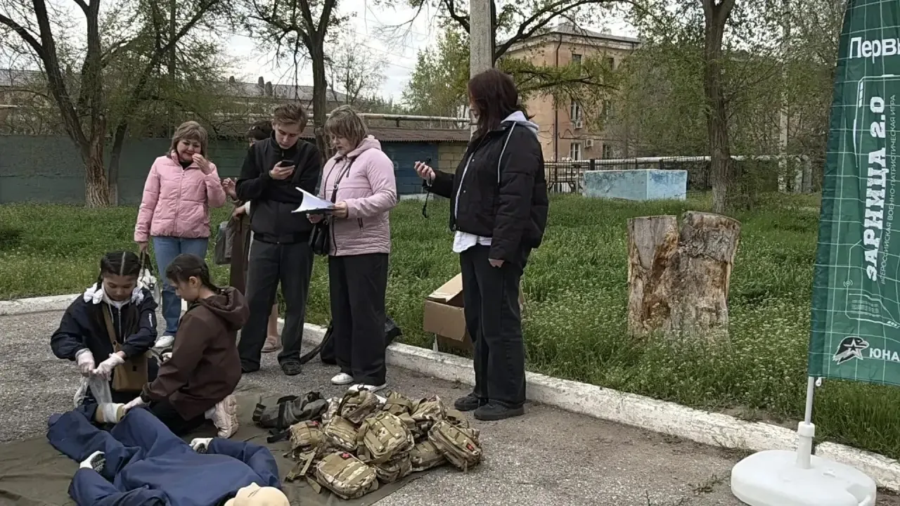 20 апреля команда 3"Б" класса" Катюша-3"(классный руководитель-Тлебергенова Маржан Уали...