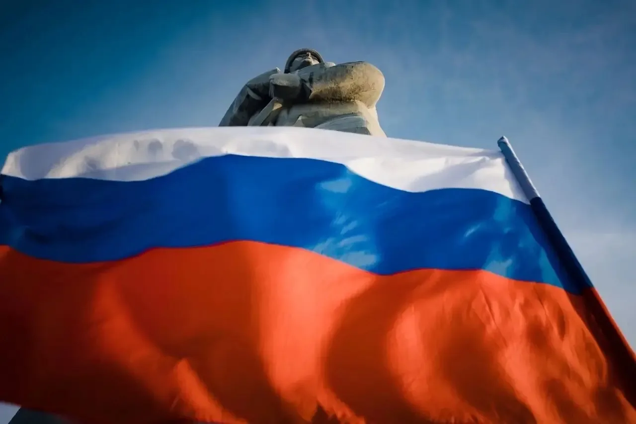🇷🇺Уже в эти выходные Россия отметит День государственного флага