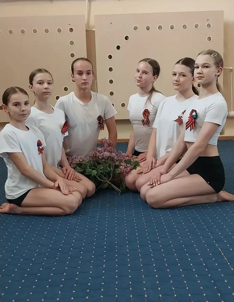 Поздравляем всех с праздником с Днём Великой Победы!
