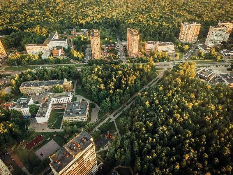 Локация превыше всего.