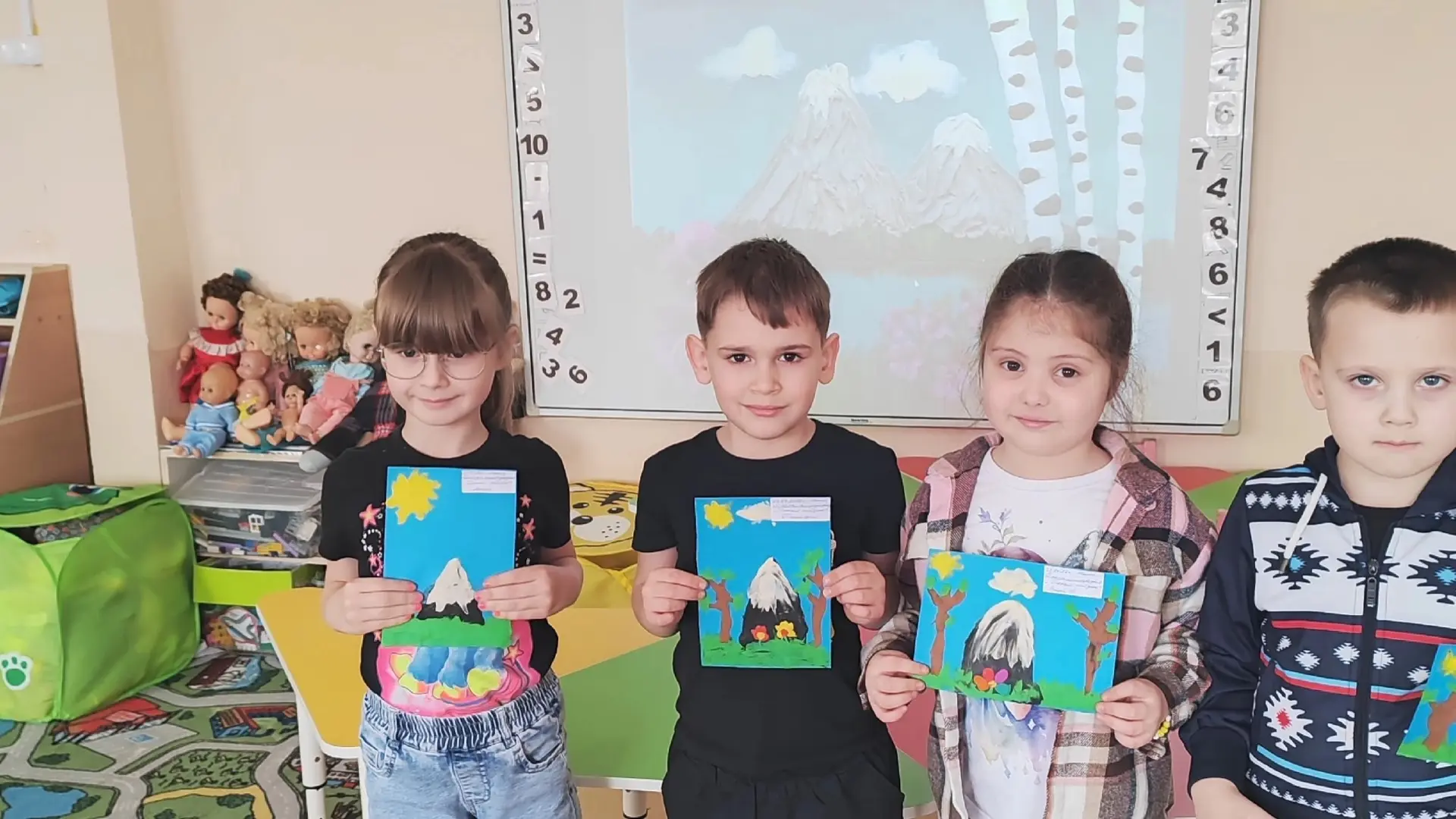 Стремятся горы в высоту,