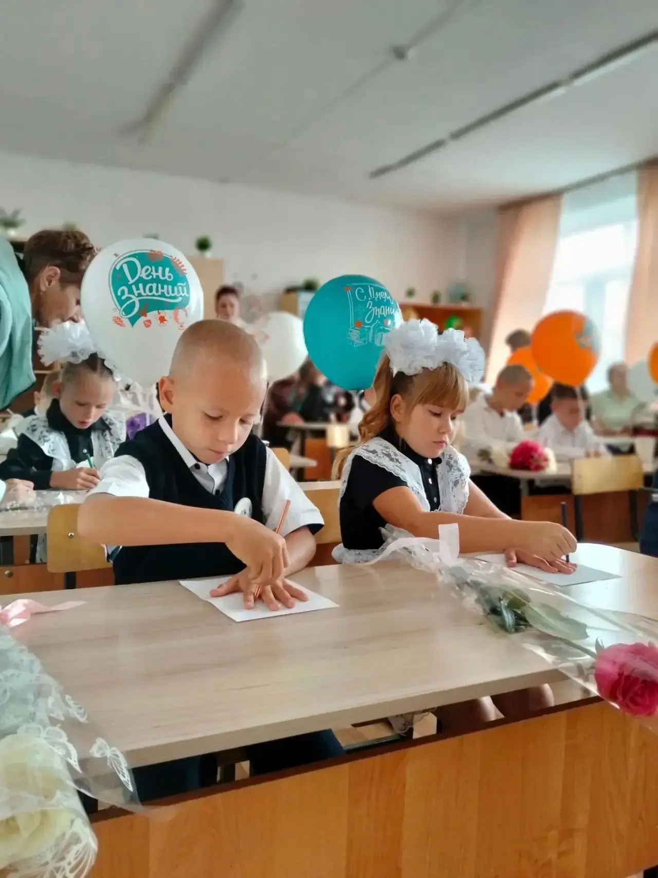 📚✨В первый учебный день во всех классах состоялись тематические классные часы, посвящё...