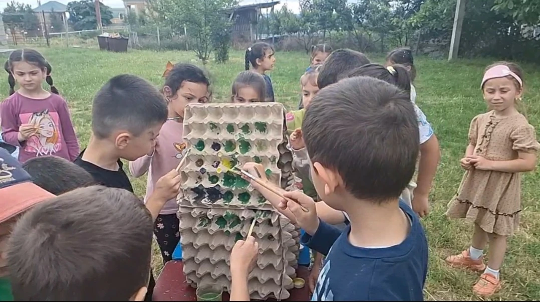 🌟 Как же приятно видеть, как наши детки творят! На сегодняшнем занятии в старшей группе мы создавал