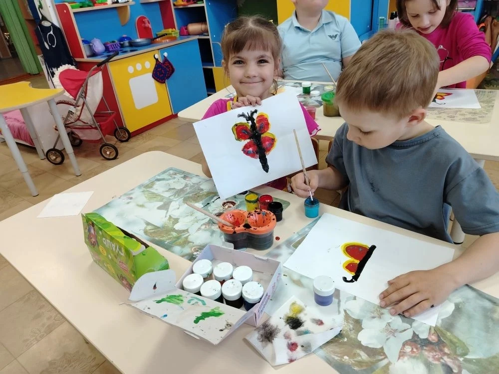 🎨 Рисование в технике монотипия: создаем волшебных бабочек!🦋