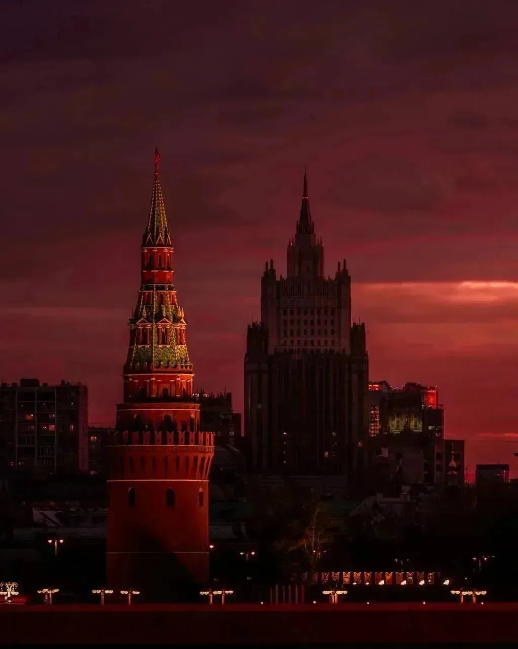 ❗️️«Поделись каналом» с друзьями и коллегами из Москвы.