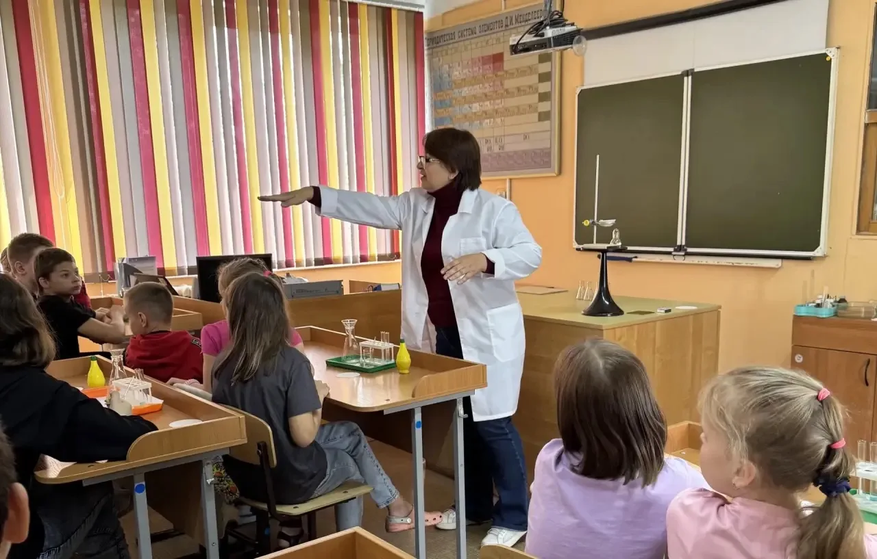 Химия 🧪-  это не скучные формулы, а настоящие чудеса! 🔥