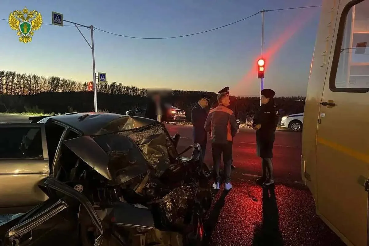 Прокуратура проверяет обстоятельства ДТП со школьным автобусом в Уфимском районе Башкирии