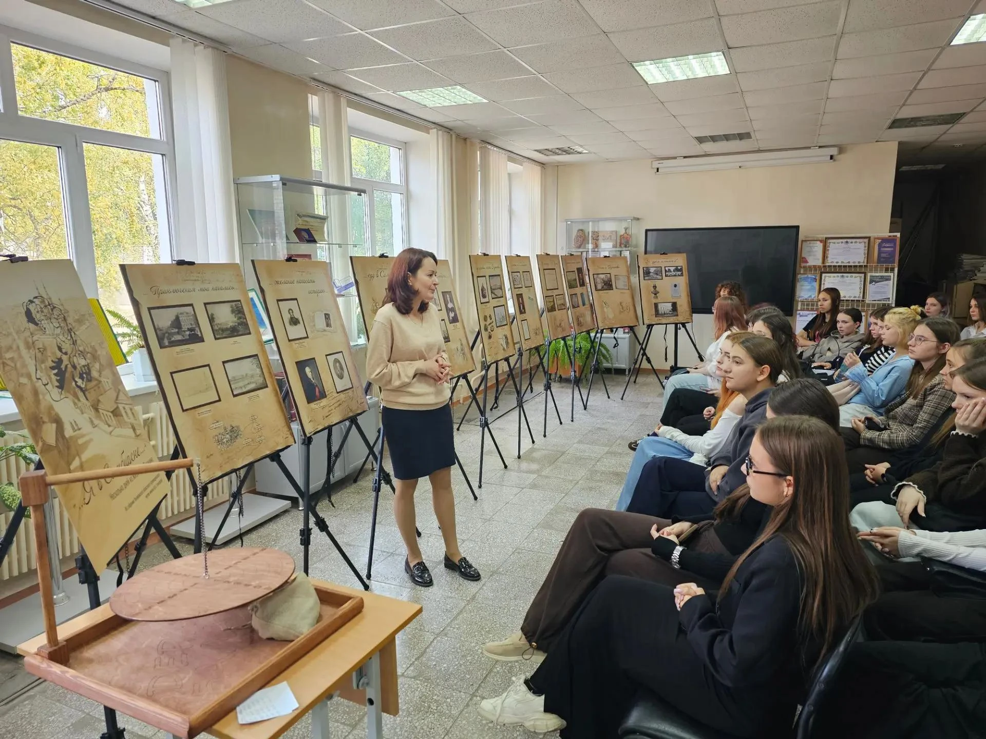 Исполняющий обязанности заведующего Литературным музеем «Дом Языковых» Дарья Козловская...