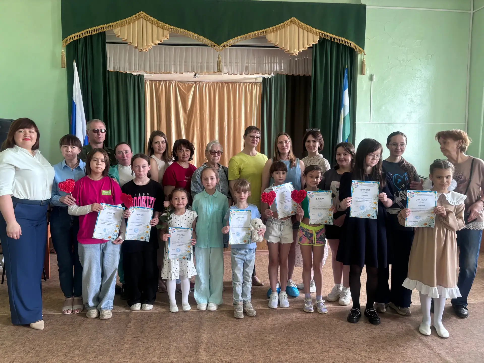 Квест ко Дню Семьи👨👶👩‍🦱

✨Ежегодно 15 мая отмечается Международный день семьи. Этот праздник – п