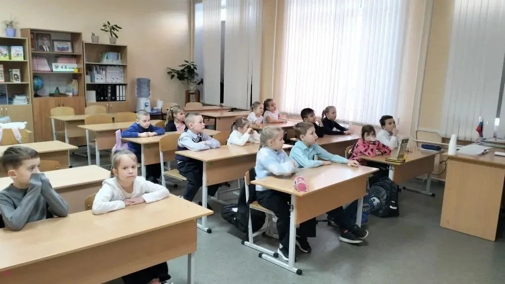 27 января День полного освобождения Ленинграда от фашистской блокады. В нашей школе прошли уроки, по