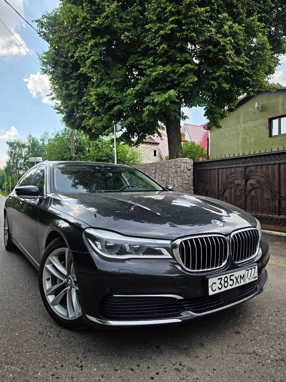BMW 730Ld G12
3.0 (265л.с) AКПП 4WD 2016 год

- Дизельная 7-ка Лонг на полном приводе!
- Куплена в 2