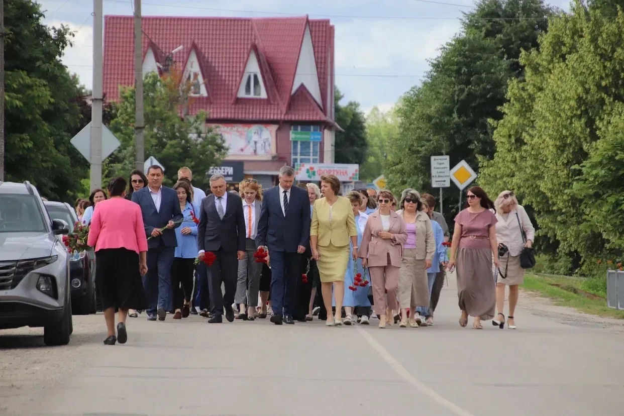 В Торбеевском районе почтили память павших в Великой Отечественной войне

Сегодня, 22 июня, на площа