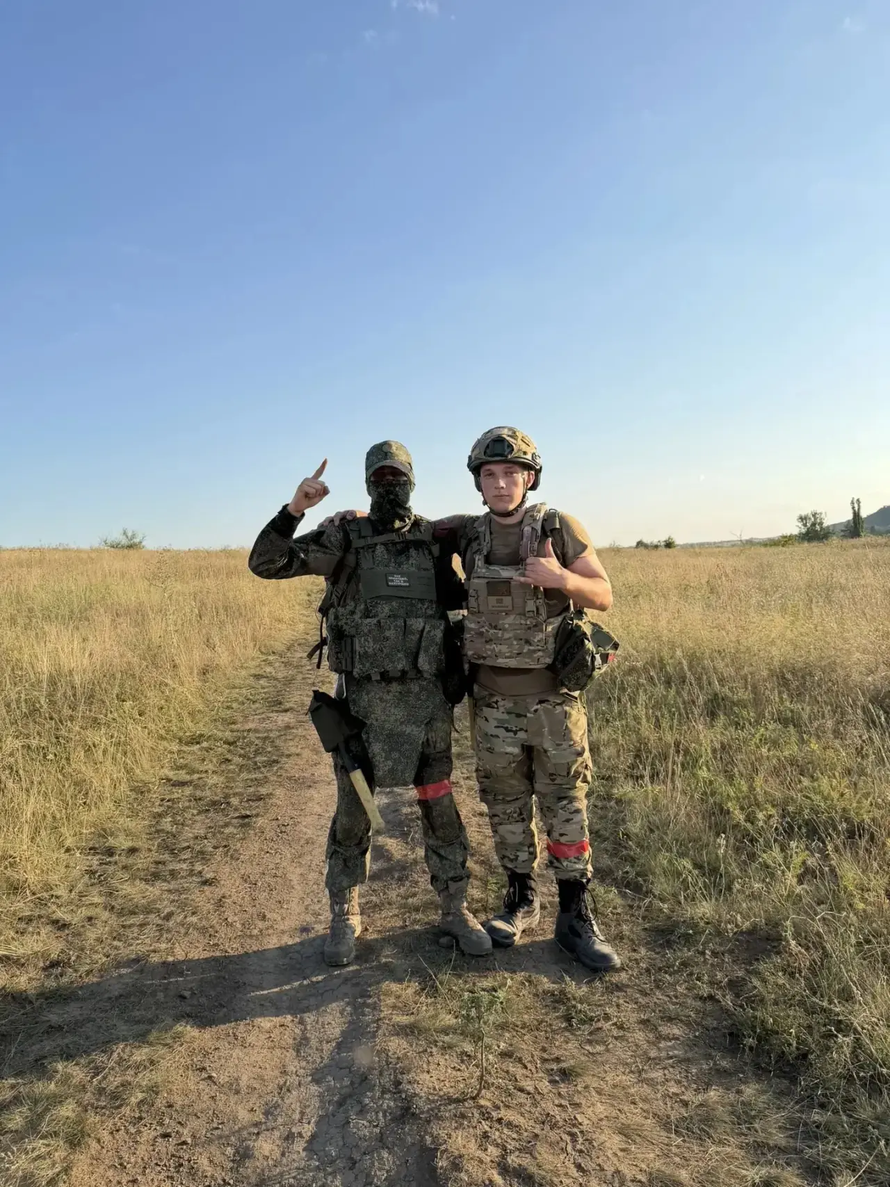 🛩️Студент Волжского индустриально-педагогического института (ВИПИ) выполняет боевые за...