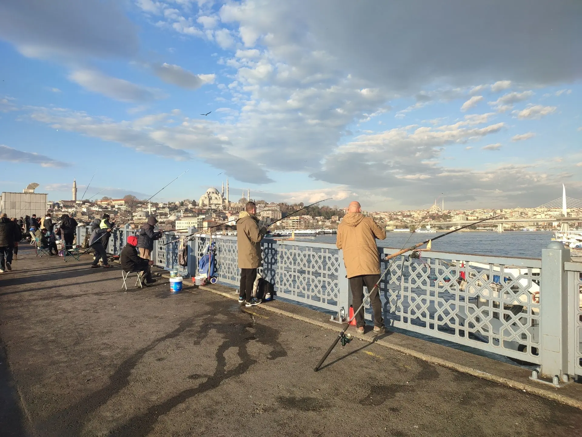Галатский мост - самое рыбное место в Стамбуле 🇹🇷