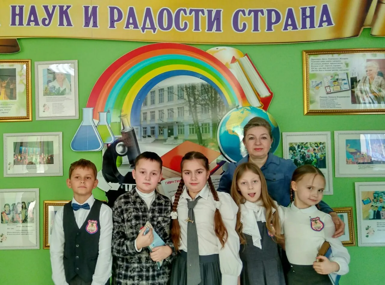 Ребята, изучающие в Музее Победы историю родного города, 13 февраля приняли участие в м...