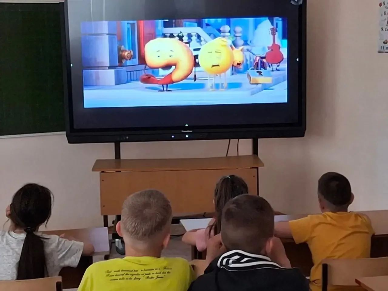 📣И вновь погода радует нас ярким и веселым солнышком.🌞 А поэтому не упуская возможности мы отправи