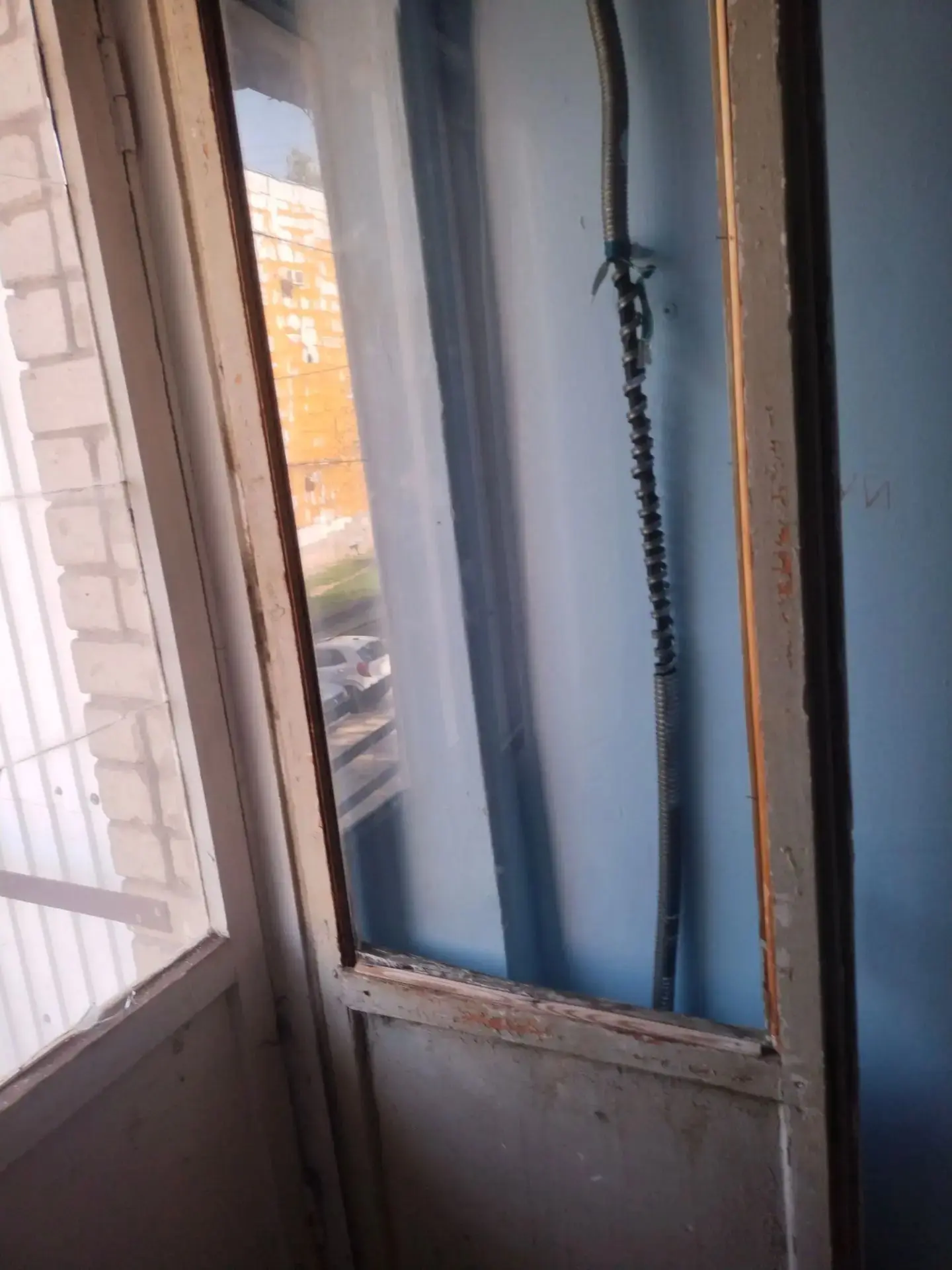 Замена стекла МОП МКД 39 по улице Георгия Димитрова