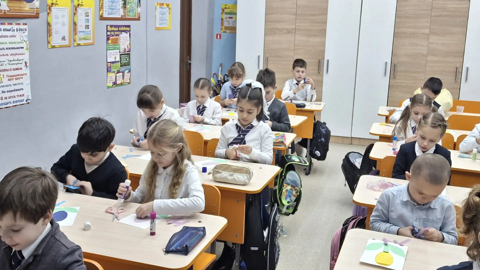 💐В преддверии 8 Марта детская библиотека подготовила и провела поэтический калейдоскоп «Слова о маме