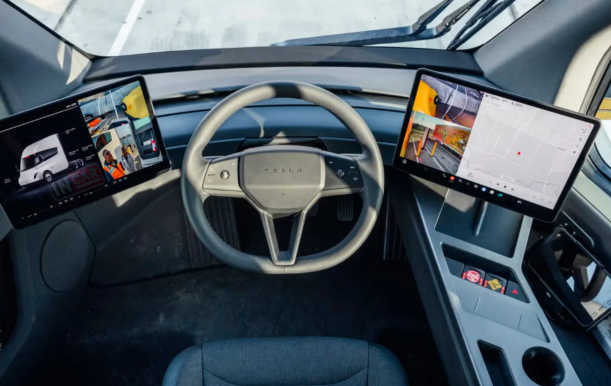 Tesla спустя 9 лет запустила серийный тягач Semi  Tesla начала серийное производство тягача Semi на 