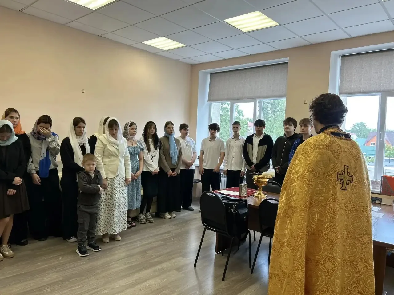 Молебен для выпускников: духовная поддержка перед экзаменами 🙏🎓