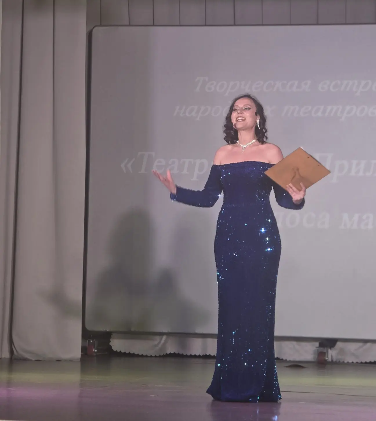 Вся жизнь - игра, а люди в ней – актеры  В Центральном доме культуры отметили Всемирный день театра 