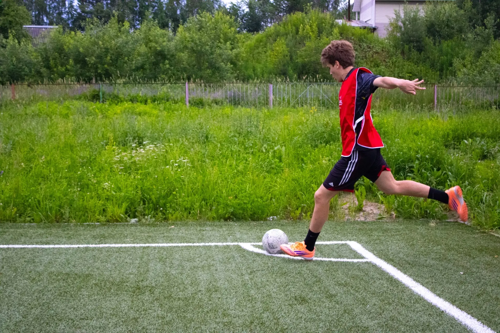 ⚽️ ФУТБОЛЬНЫЙ ТУРНИР!
На поле кипели настоящие страсти — отряды сразились в захватывающем футбольном