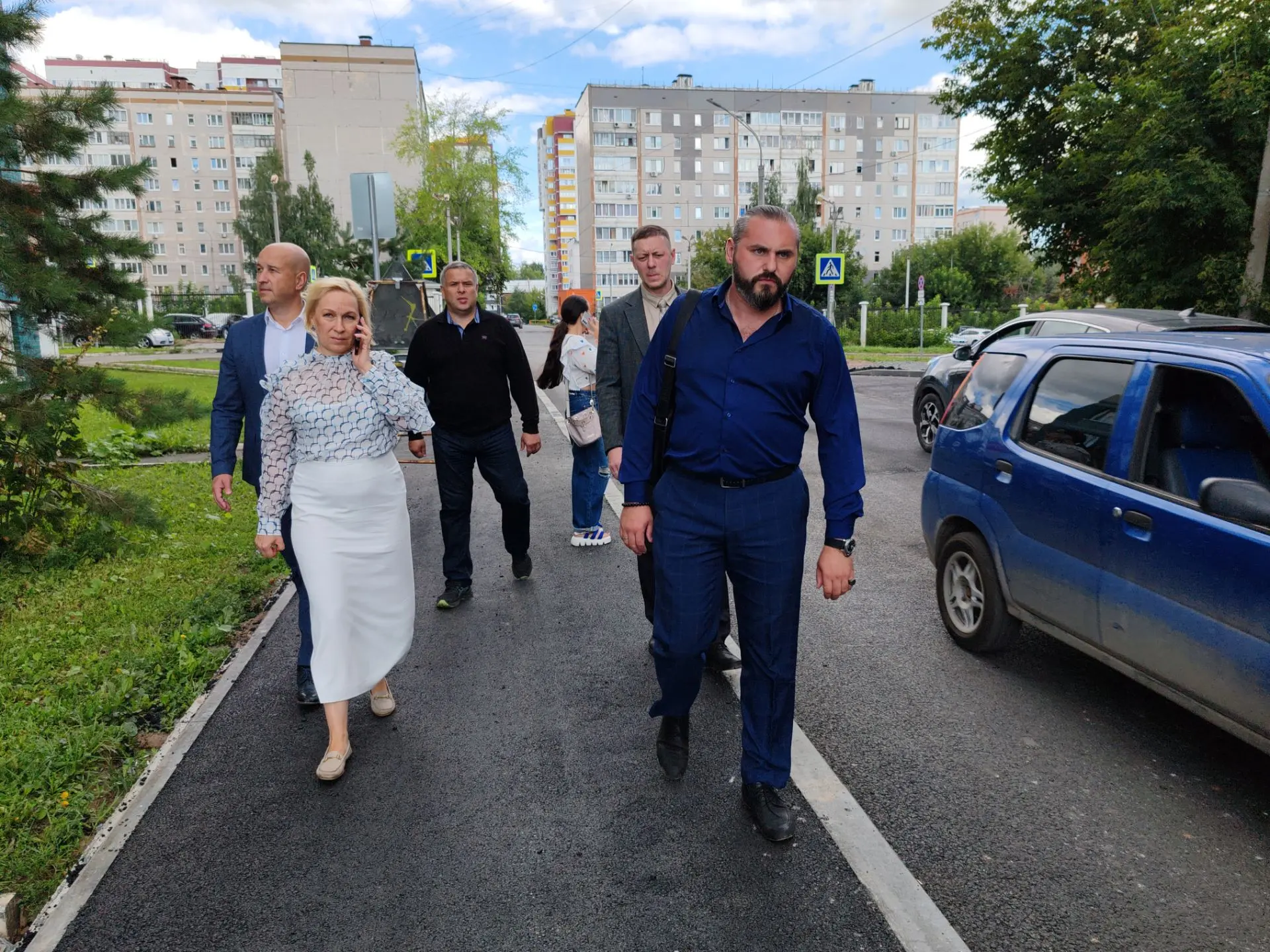 🛠️ Контроль ремонта дорог и проездов в Октябрьском районе: Депутаты и Администрация пр...