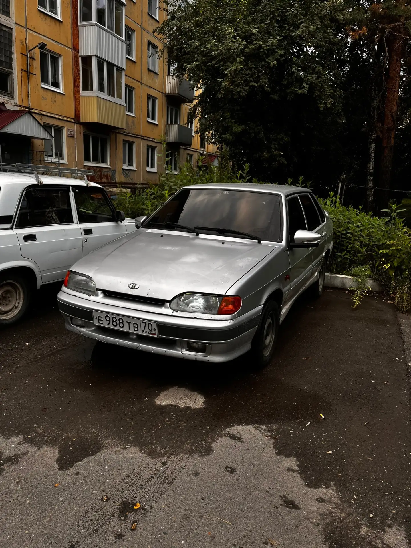 Продажа 
Ваз 2115, 2007 год. 
Мотор, коробка хорошо себя чувствуют. 
По салону живая. 
Печка дует( с