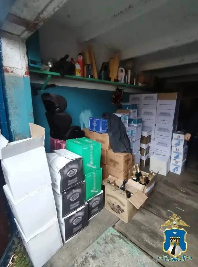 1,5 тысячи бутылок контрафактного алкоголя изъяли полицейские в Невинномысске